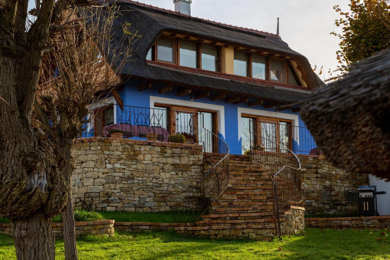 Casele Cu Stuf B&B Haus Ulrike Salicea Luaran gambar